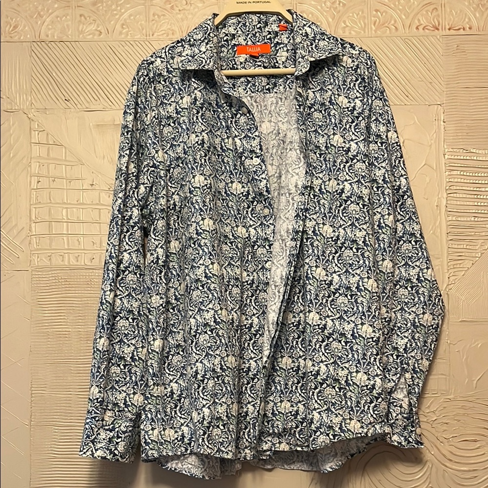 Tallia Floral Blue and White Men's Shirt, size XL (see sleeve measurements)